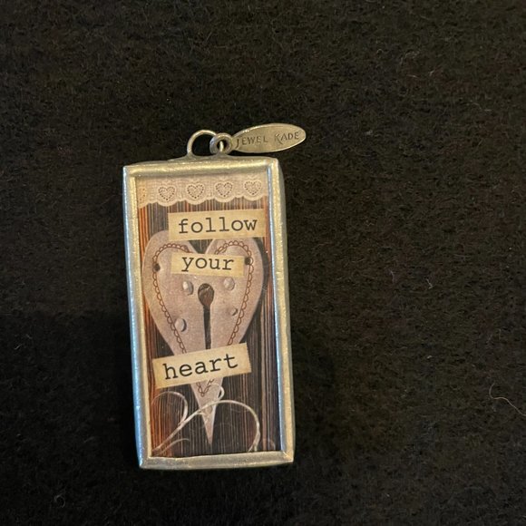 Jewel Kade necklace, bracelet, earrings and charm - Picture 2 of 2